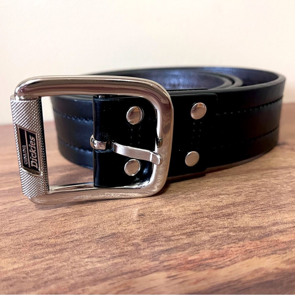 Dickies Black Belt Bag Sleek and Versatile
